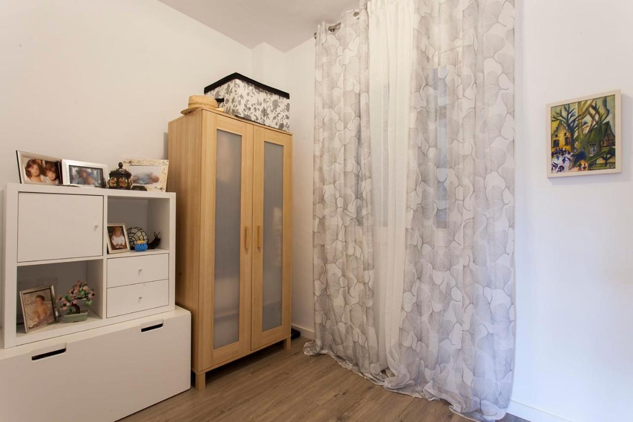 Cozy Apartment Near Fira Gran Via With Ac L'Hospitalet de Llobregat Exterior foto