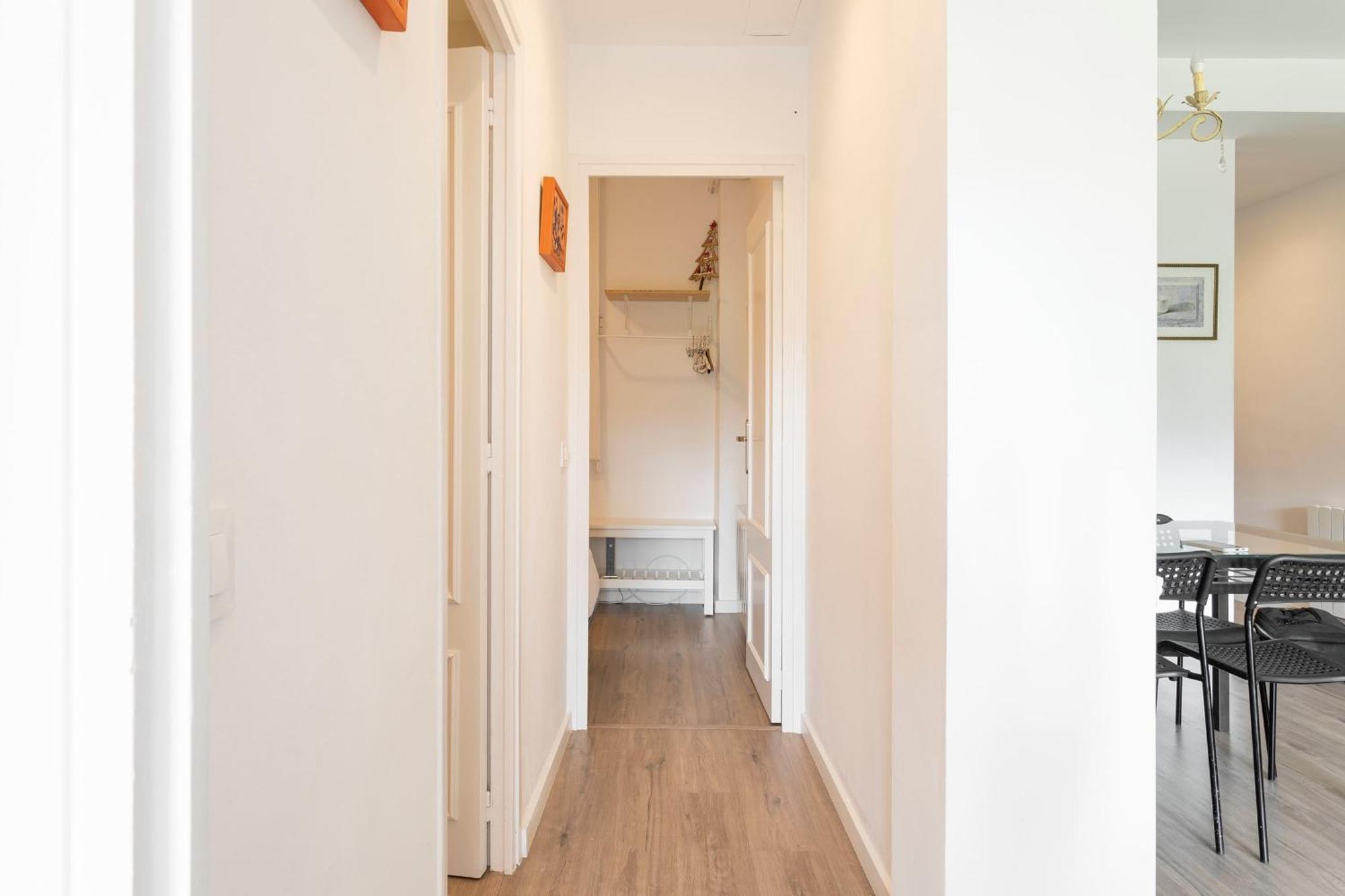 Cozy Apartment Near Fira Gran Via With Ac L'Hospitalet de Llobregat Exterior foto